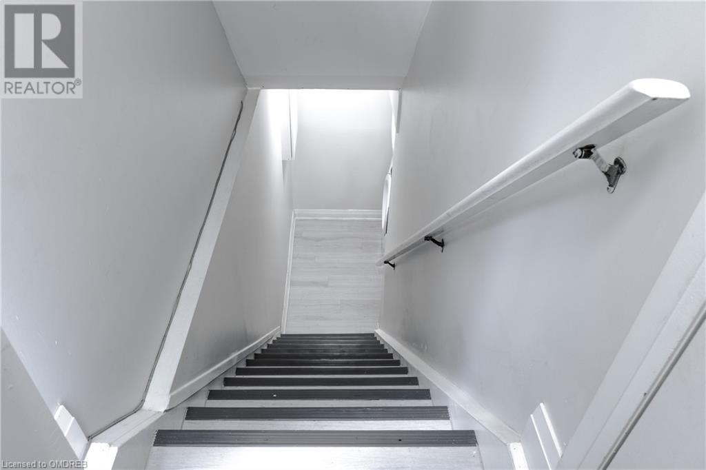 390 East 22nd Street Unit# Basement, Hamilton, Ontario  L8V 2W4 - Photo 4 - 40637942