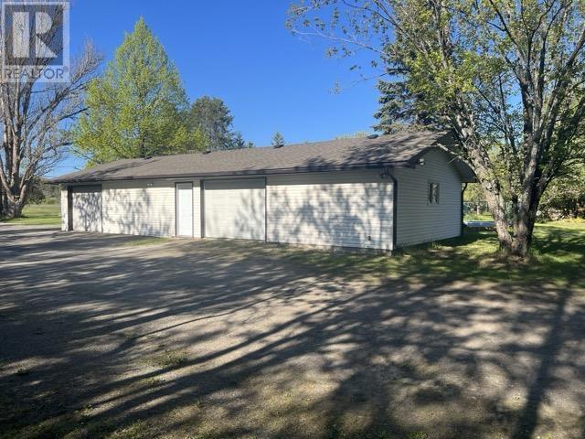 1505 Oliver Rd, Thunder Bay, Ontario  P7G 1N6 - Photo 5 - TB241516