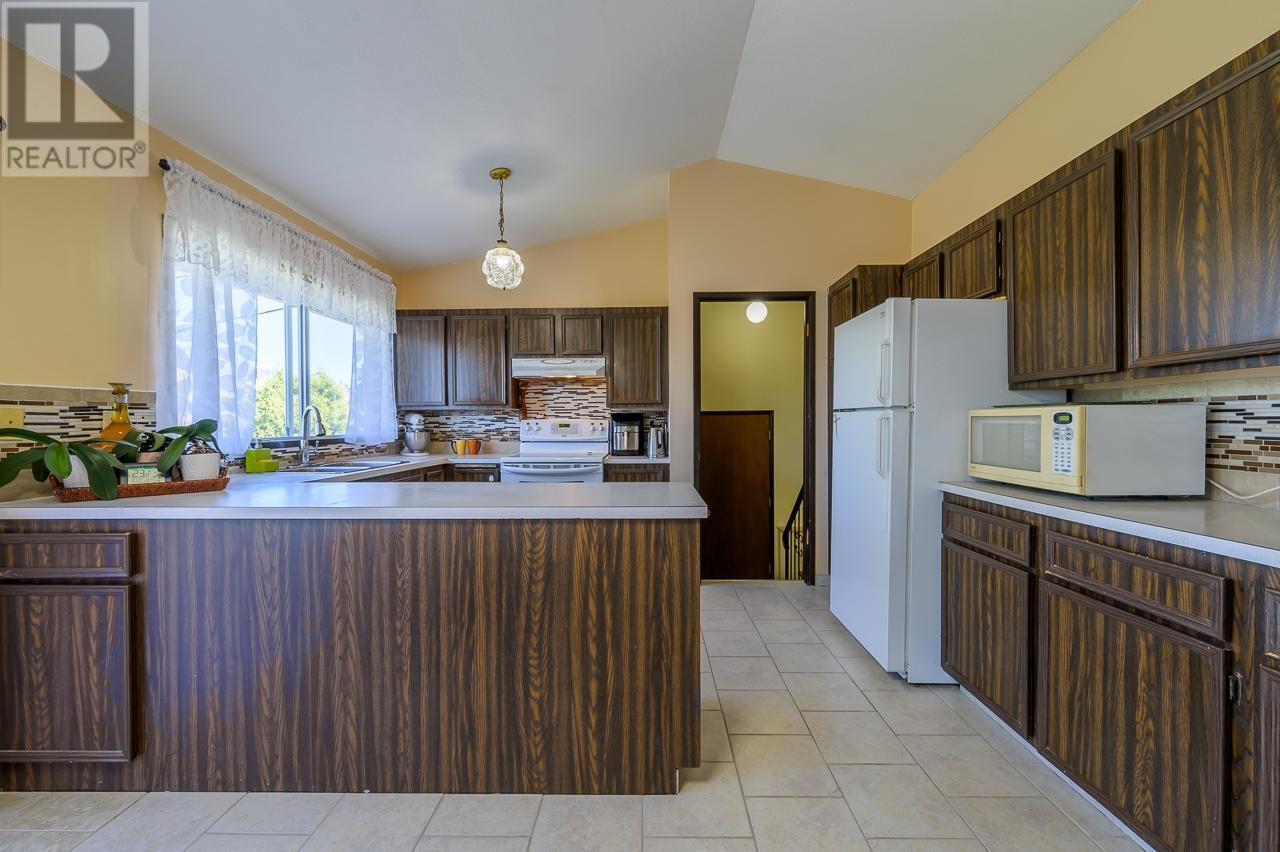 670 Arbutus Street, Kamloops, British Columbia  V2C 5W5 - Photo 5 - 180630