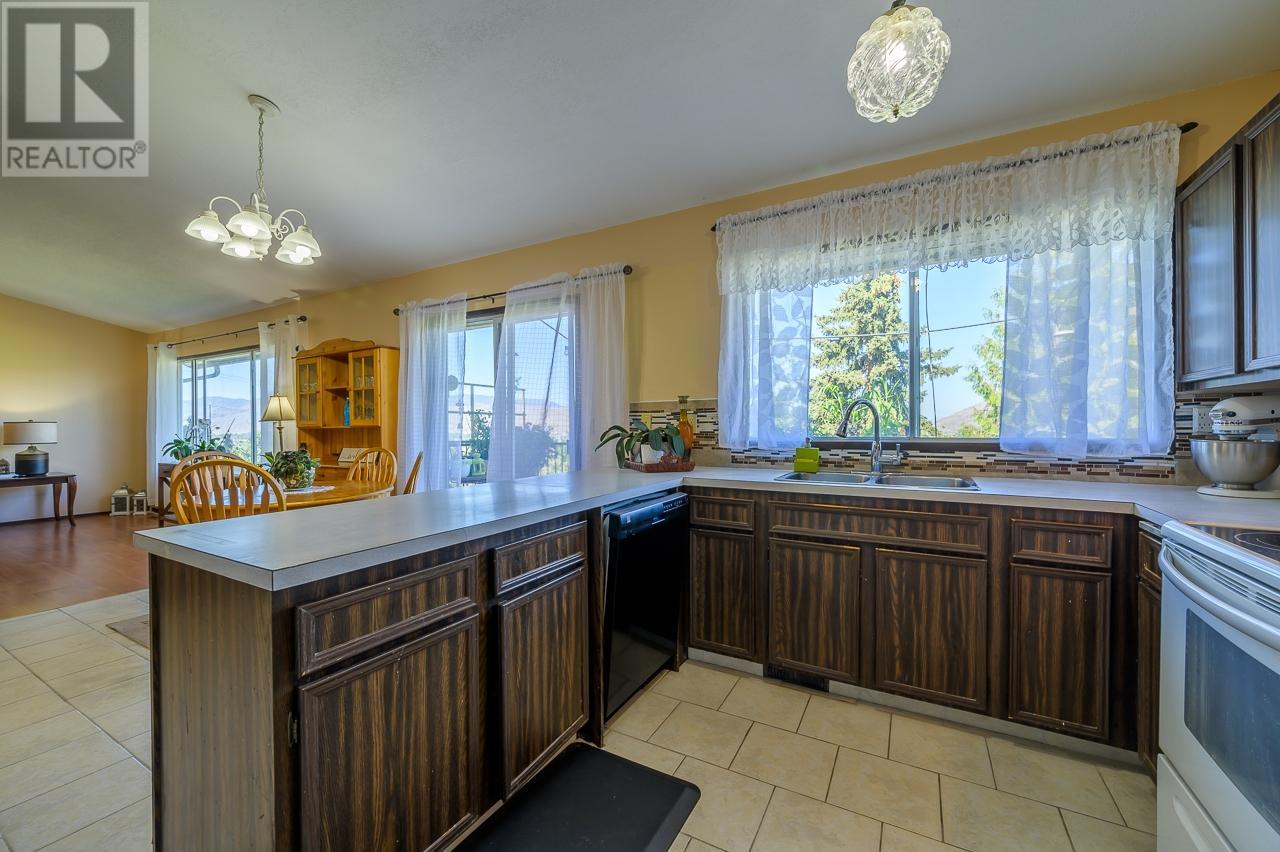 670 Arbutus Street, Kamloops, British Columbia  V2C 5W5 - Photo 7 - 180630