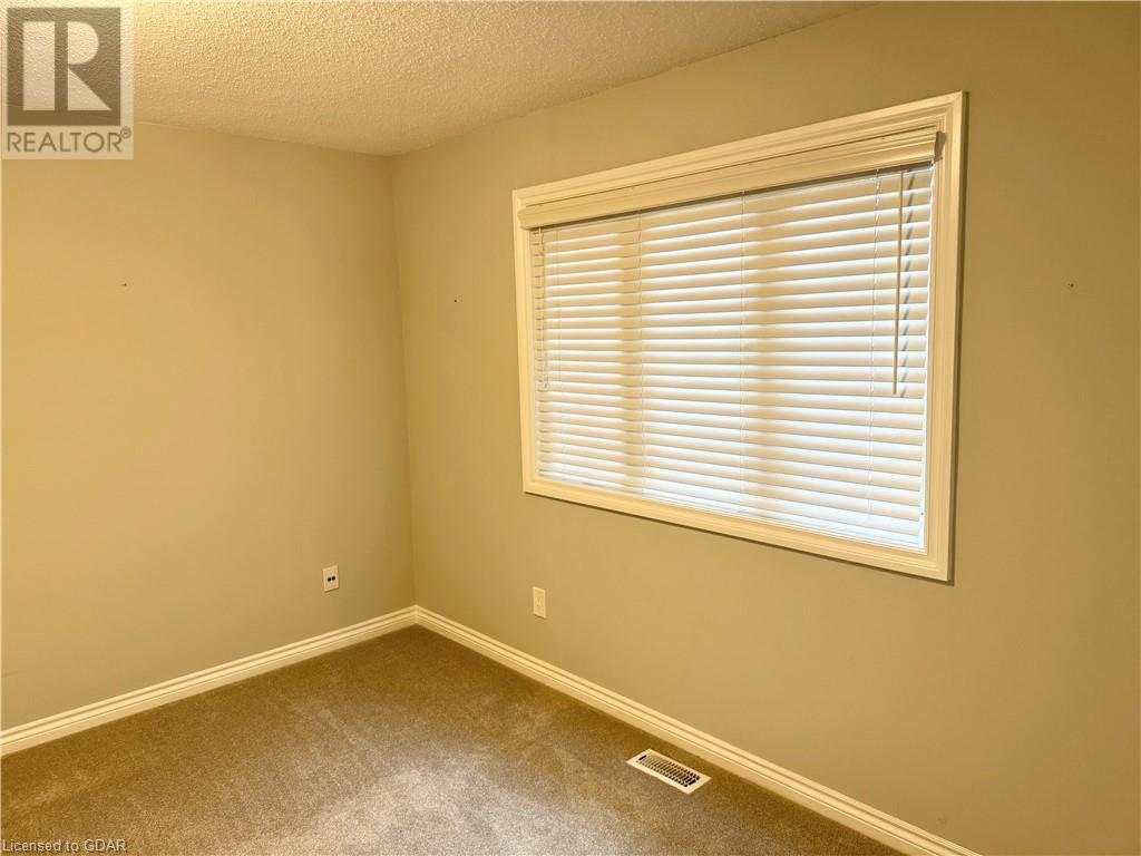 25 Manor Park Crescent Unit# 9, Guelph, Ontario  N1G 1A2 - Photo 33 - 40639720