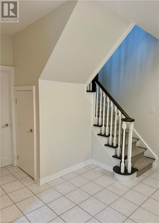 25 Manor Park Crescent Unit# 9, Guelph, Ontario  N1G 1A2 - Photo 5 - 40639720