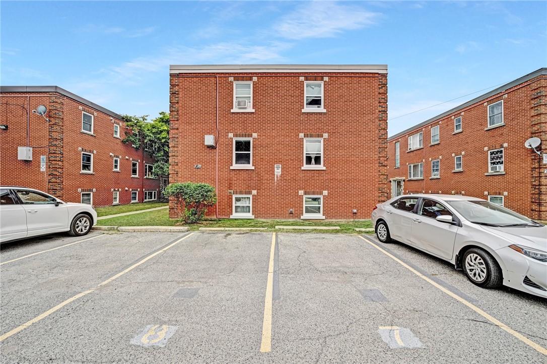 5 Applewood Avenue, Unit #4, Hamilton, Ontario  L8G 3S4 - Photo 3 - H4205259
