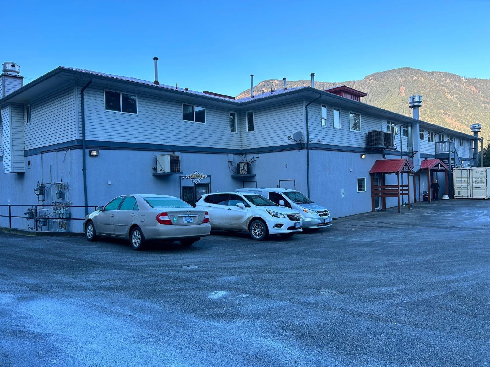 1-5, A,d,e 821 Sixth Avenue, Hope, Hope, British Columbia  V0X 1L2 - Photo 4 - C8062603