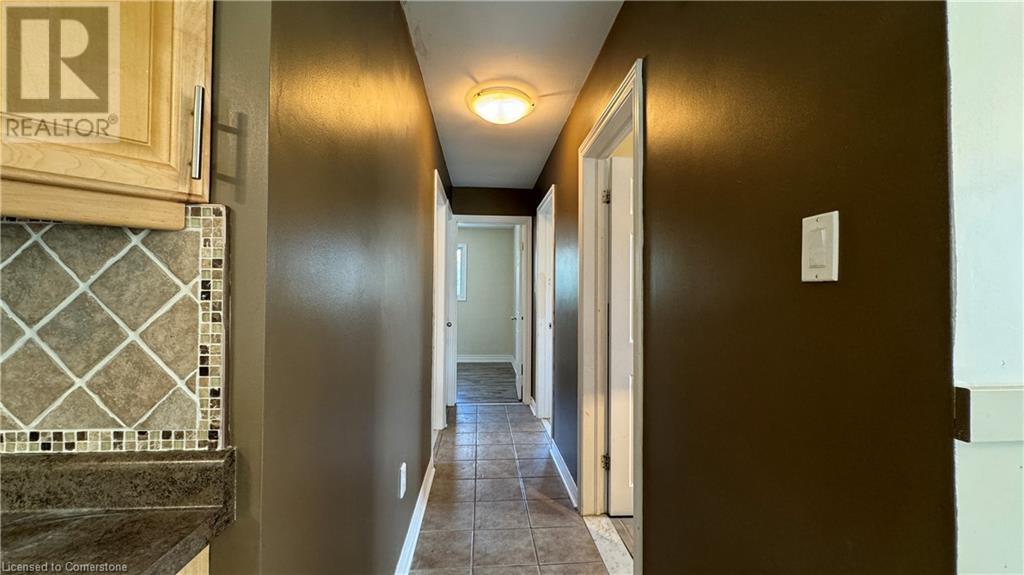 406 Erb Street W Unit# 1, Waterloo, Ontario  N2L 1W8 - Photo 20 - 40638859