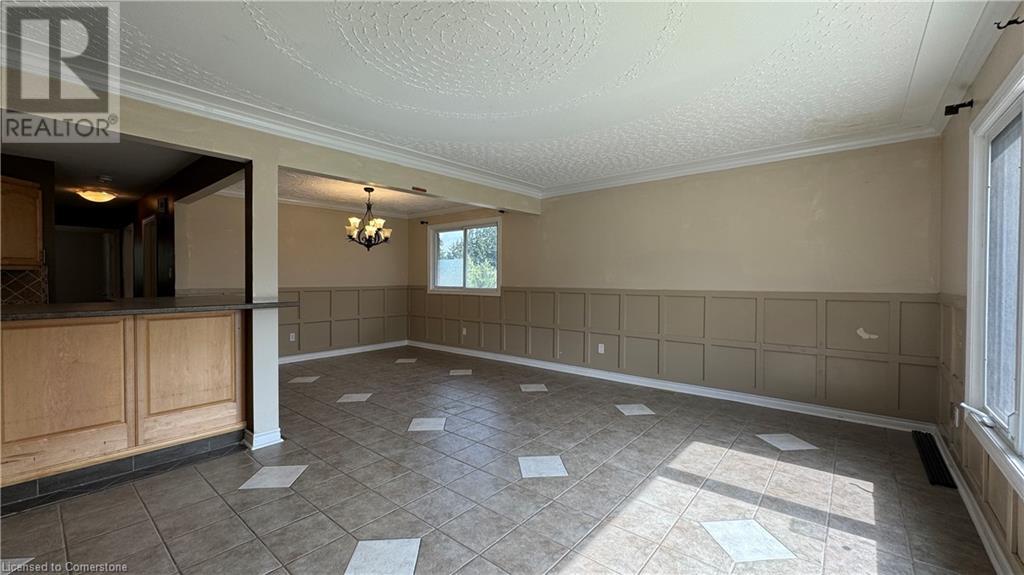 406 Erb Street W Unit# 1, Waterloo, Ontario  N2L 1W8 - Photo 8 - 40638859