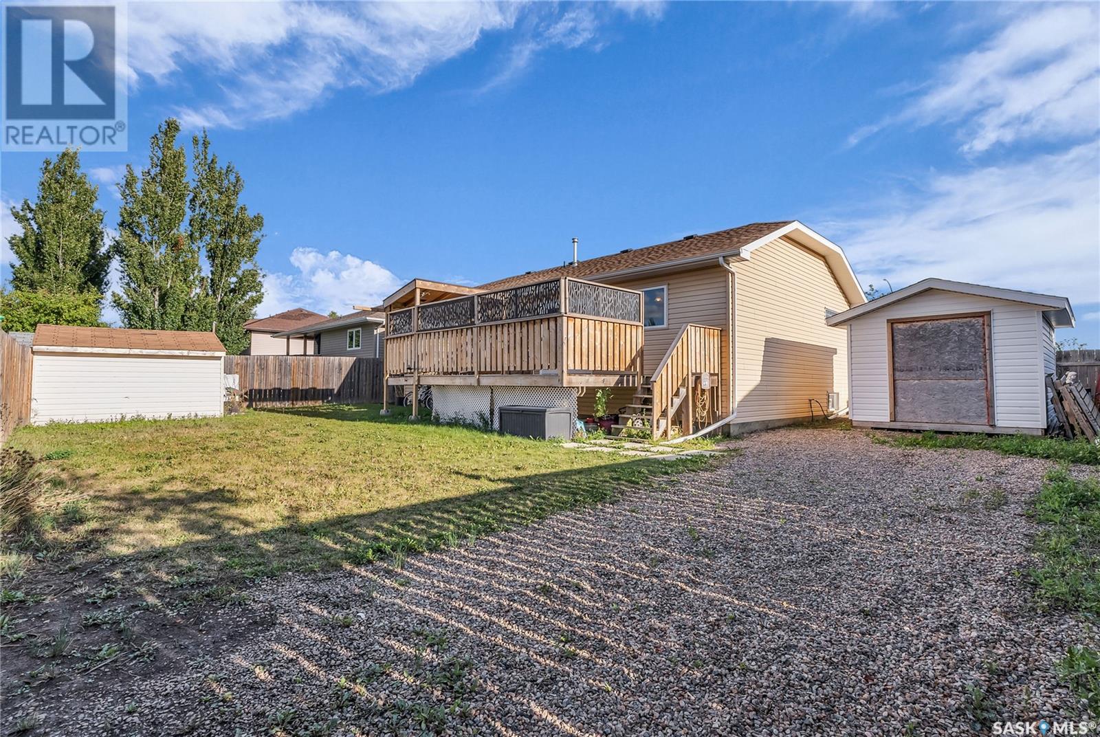 10309 Hock Avenue, North Battleford, Saskatchewan  S9A 0W1 - Photo 41 - SK981106