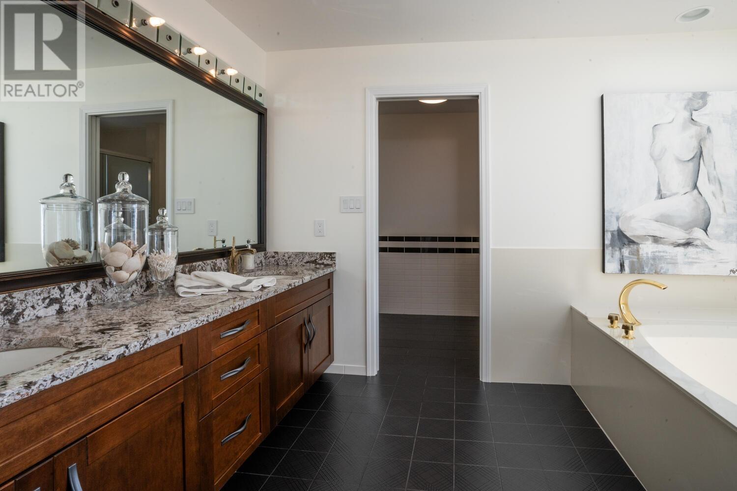 295 English Bluff Road, Delta, British Columbia V4M 2M9 - Photo 26 - R2919199