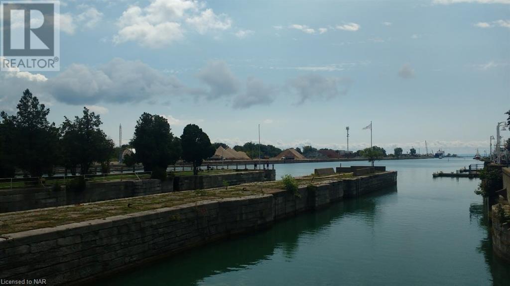 12 Clarence Street W, Port Colborne, Ontario  L3K 3E8 - Photo 11 - 40639908