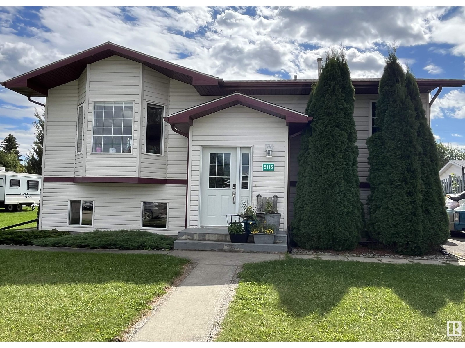 5115 51 Av, Pickardville, Alberta  T0G 1W0 - Photo 1 - E4404356