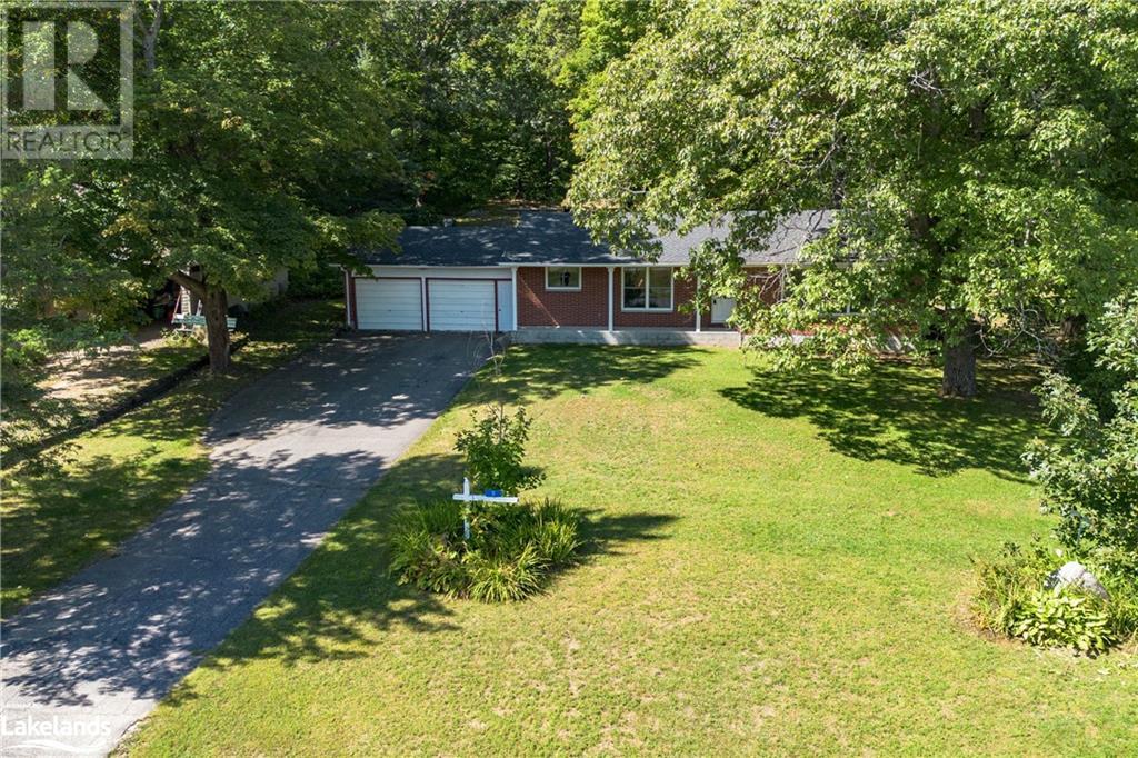 5 Fairlawn Boulevard, Bracebridge, Ontario  P1L 1L5 - Photo 3 - 40639397