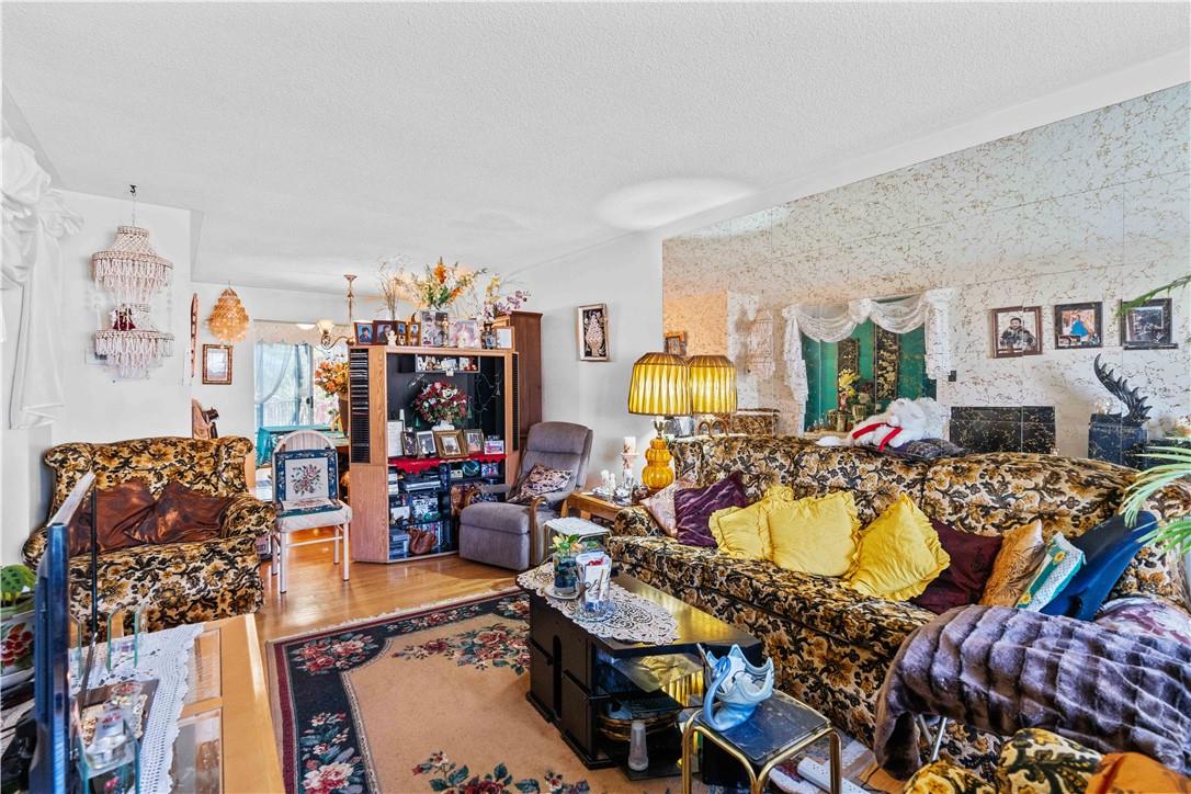 2126 Pashak Court, Mississauga, Ontario  L5A 1H7 - Photo 7 - H4205218