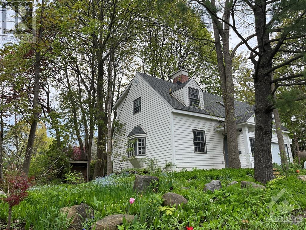 181 Maple Lane, Ottawa, Ontario K1M 1G6 - Photo 3 - X9519597