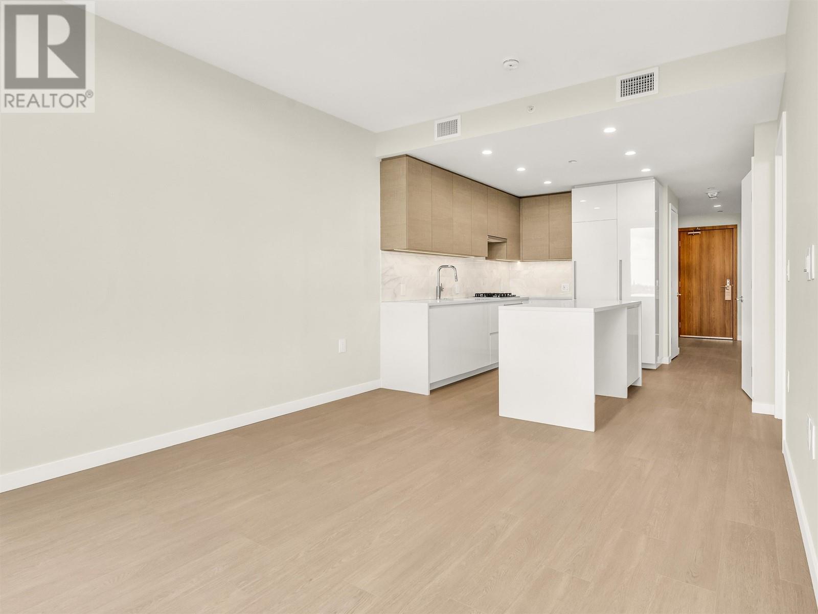 Listing Picture 6 of 31 : 4709 2186 GILMORE AVENUE, Burnaby / 本拿比 - 魯藝地產 Yvonne Lu Group - MLS Medallion Club Member