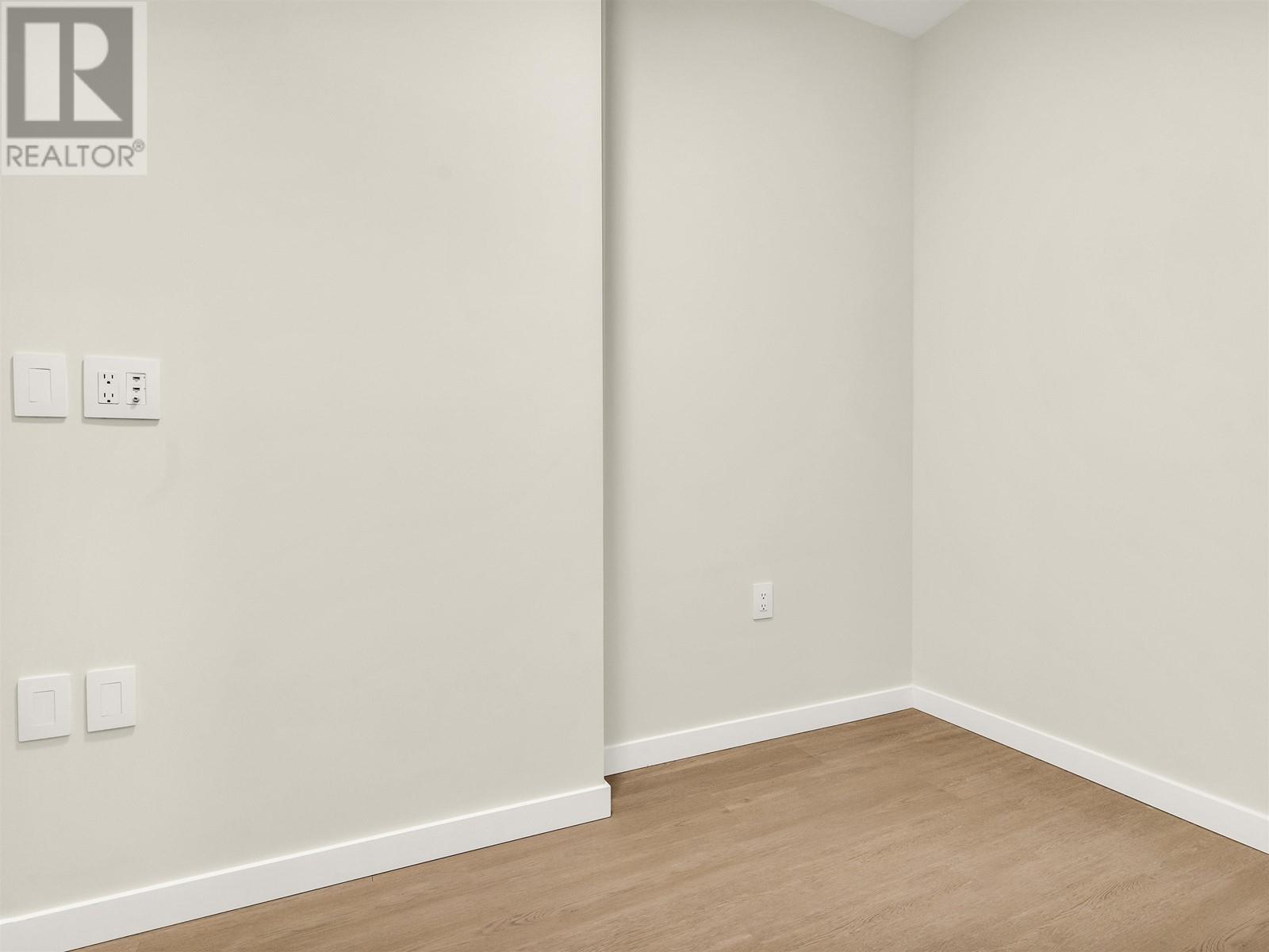 Listing Picture 31 of 31 : 4709 2186 GILMORE AVENUE, Burnaby / 本拿比 - 魯藝地產 Yvonne Lu Group - MLS Medallion Club Member