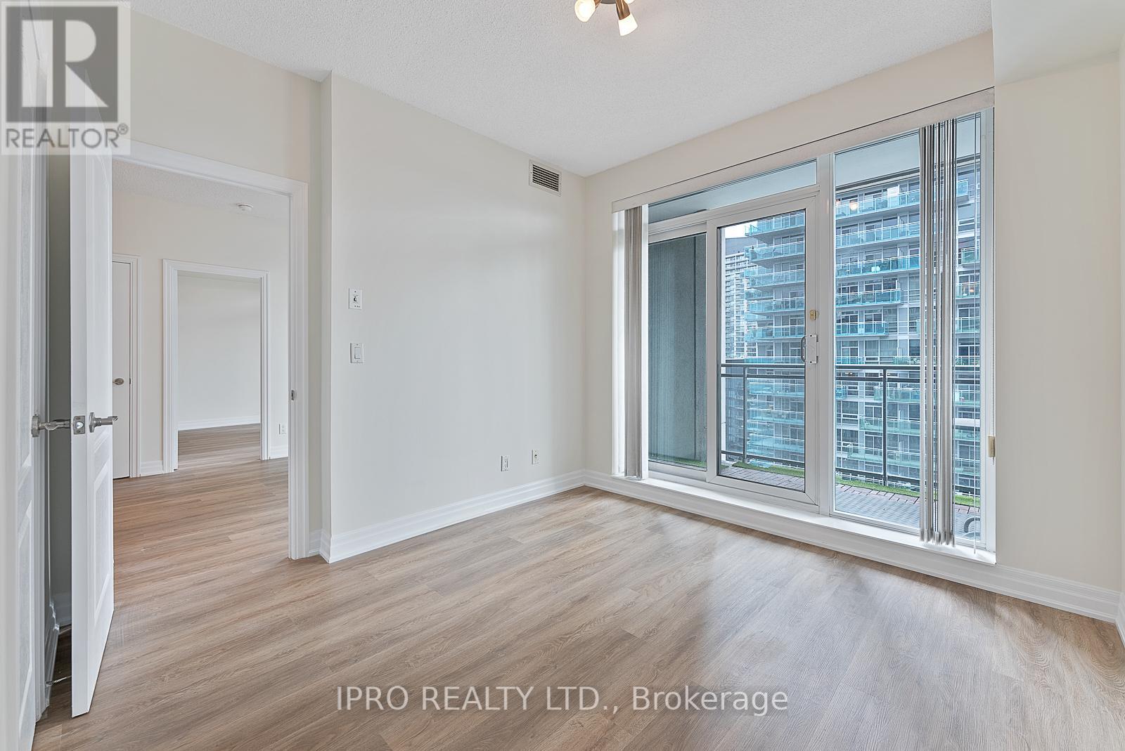 2308 - 2121 Yonge Street, Toronto, Ontario  M8V 4E9 - Photo 13 - W9294141