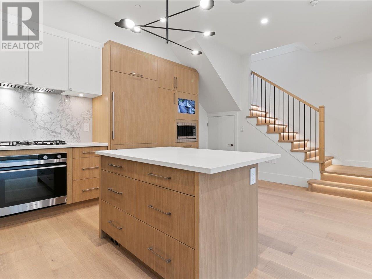 4687 W 15th Avenue, Vancouver, British Columbia  V6R 3B5 - Photo 3 - R2918523