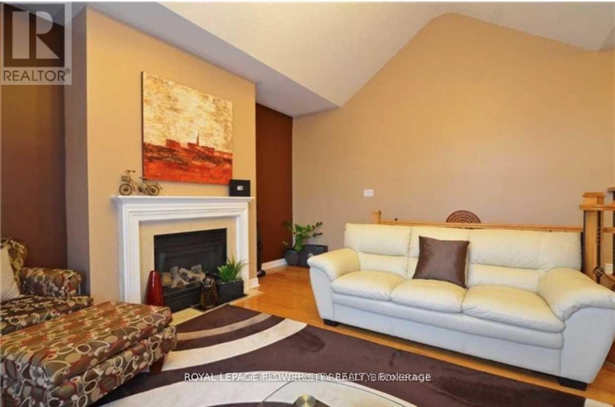 37 Blue Diamond Drive, Brampton, Ontario  L6S 6J2 - Photo 6 - W9294109