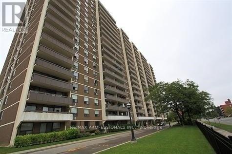 602 - 511 The West Mall, Toronto (Etobicoke West Mall), Ontario  M9C 1G5 - Photo 1 - W9294159