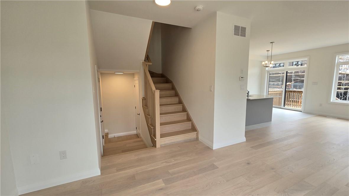 27 Cherry Blossom Heights, Hamilton, Ontario  L9B 0K6 - Photo 7 - H4205326