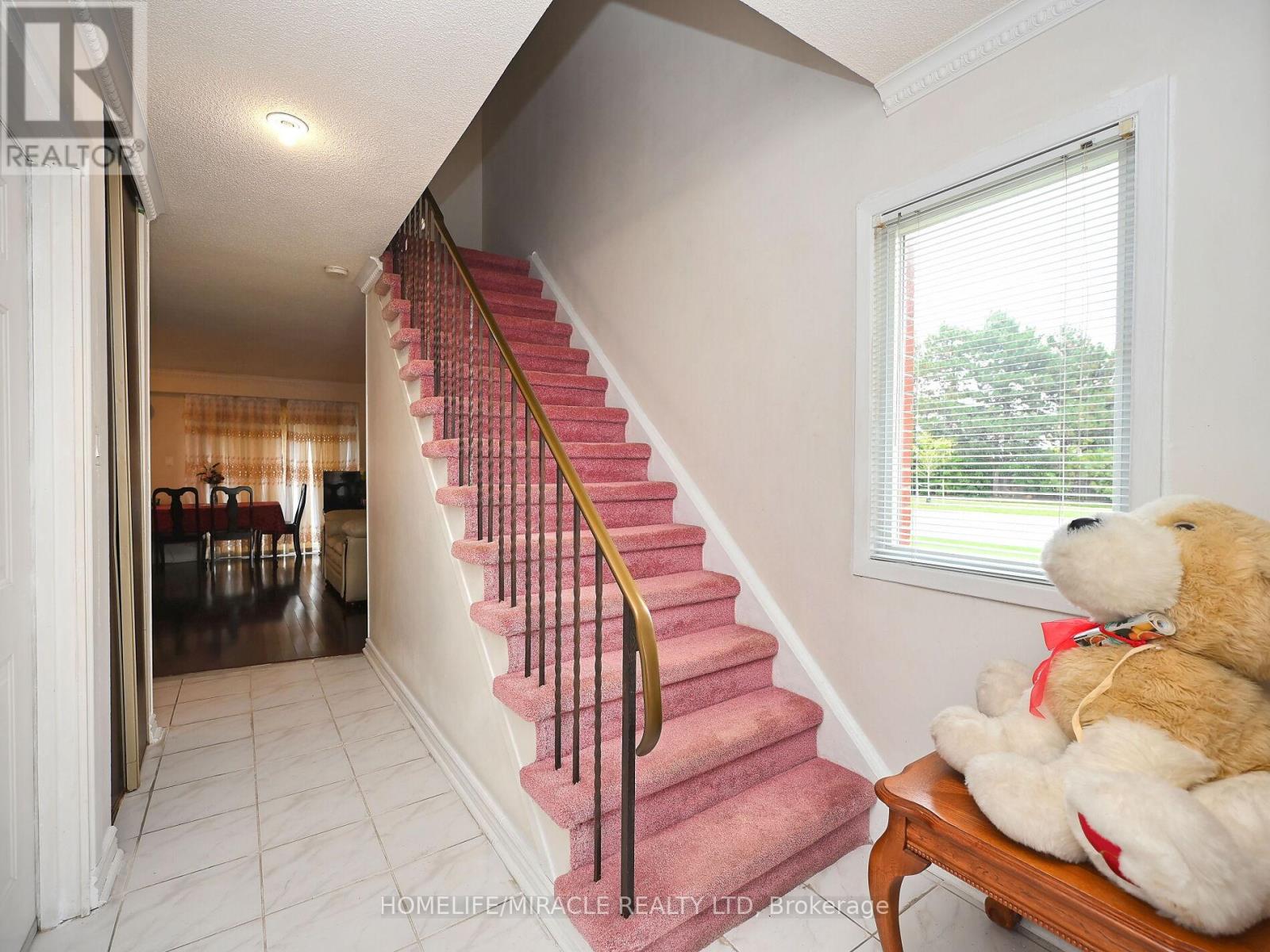 119 - 120 Collins Crescent W, Brampton (Brampton North), Ontario  L6V 3N1 - Photo 6 - W9294243