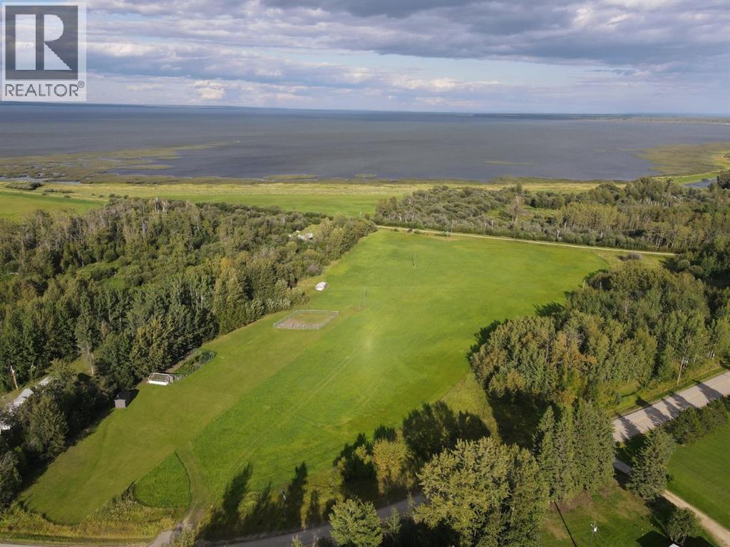 2nd St E Peace River Avenue, joussard, Alberta