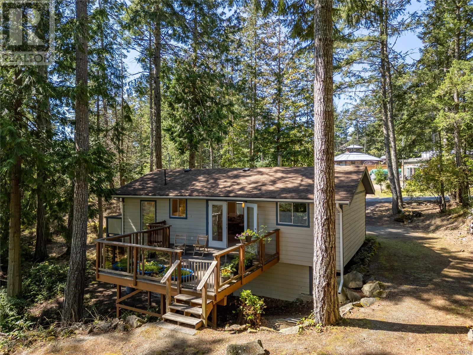 27114 Schooner Way, Pender Island, British Columbia  V0N 2M2 - Photo 31 - 974582