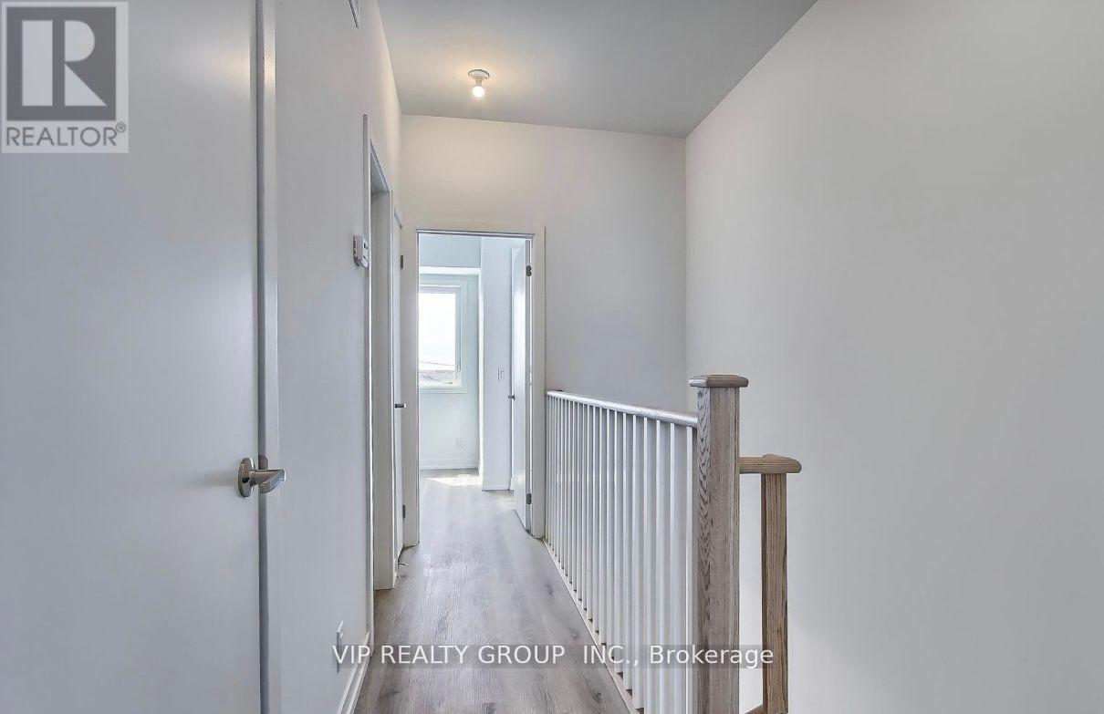 94 Bartley Drive, Toronto, Ontario  M4A 0A9 - Photo 17 - C9294280