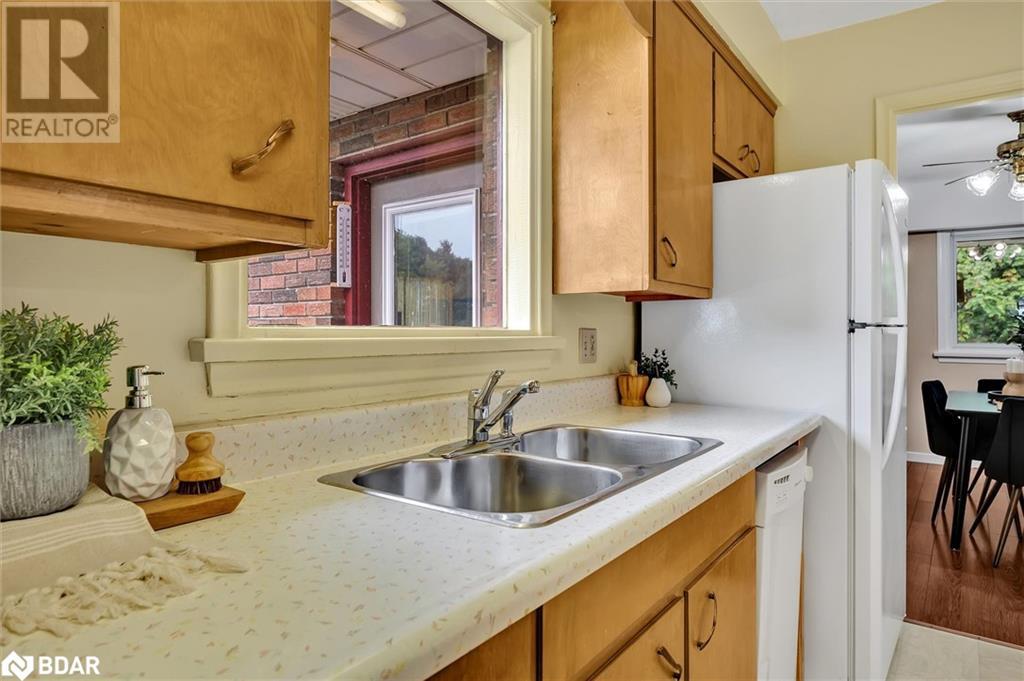 28 Bond Street E, Fenelon Falls, Ontario  K0M 1N0 - Photo 15 - 40640126