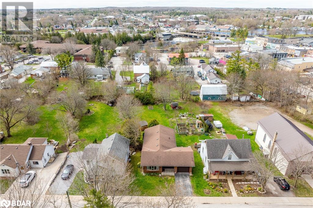 28 Bond Street E, Fenelon Falls, Ontario  K0M 1N0 - Photo 34 - 40640126