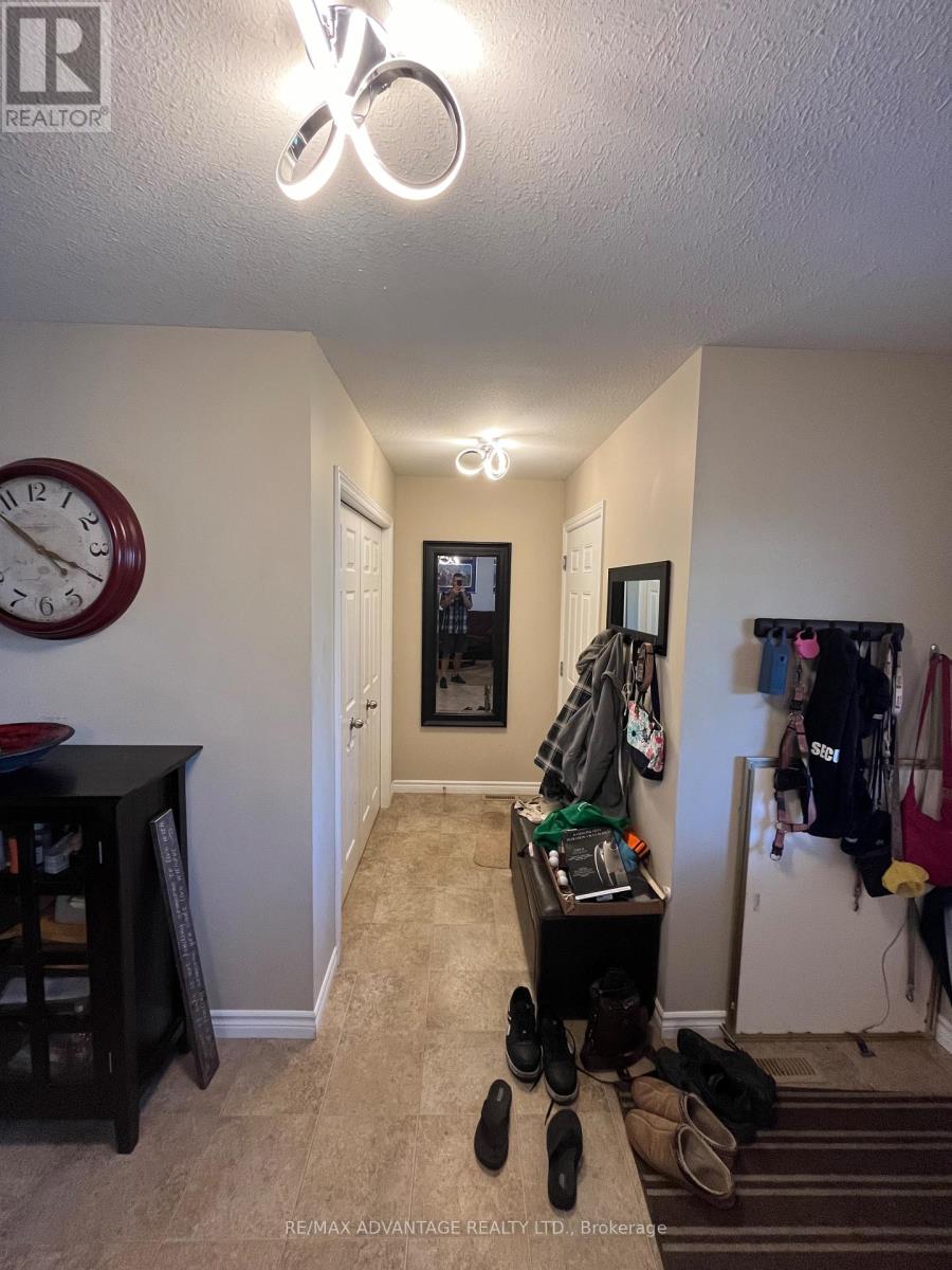 12 Henderson Crescent, Ingersoll, Ontario  N5C 0A1 - Photo 11 - X9294202