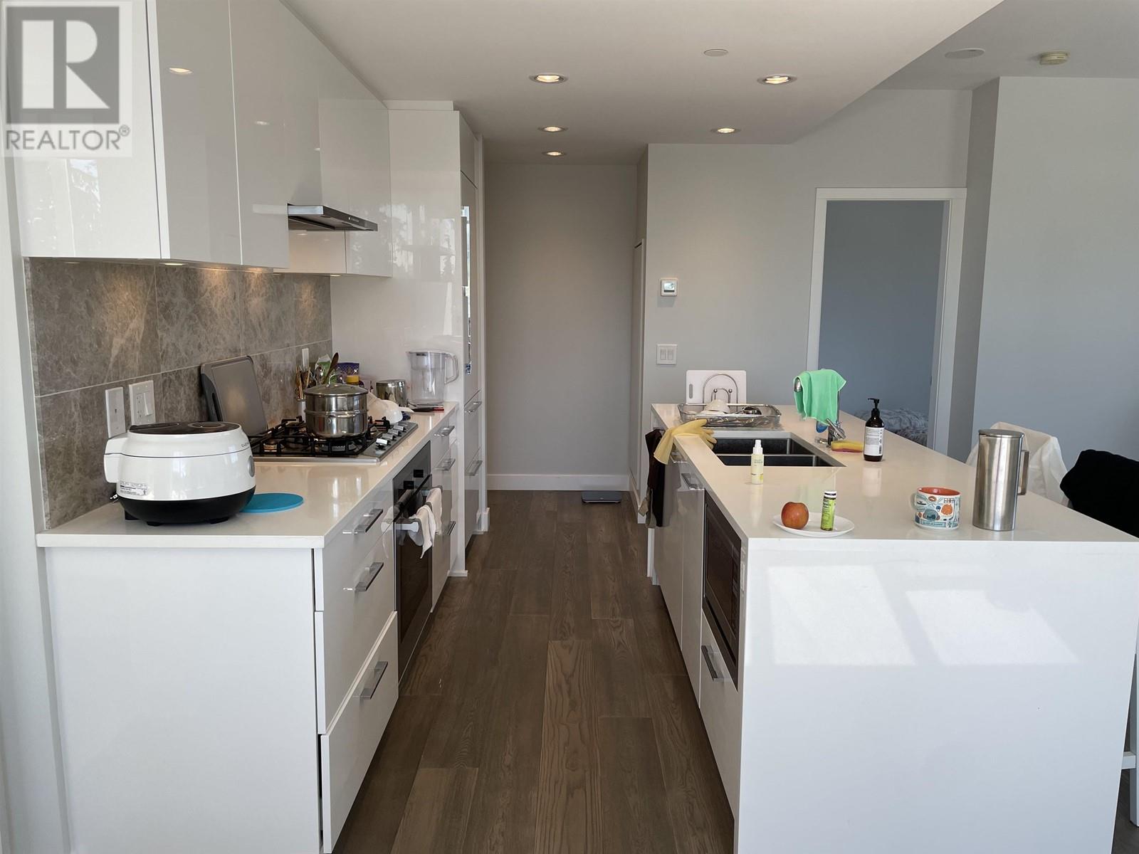 Listing Picture 7 of 25 : 708 5410 SHORTCUT ROAD, Vancouver / 溫哥華 - 魯藝地產 Yvonne Lu Group - MLS Medallion Club Member