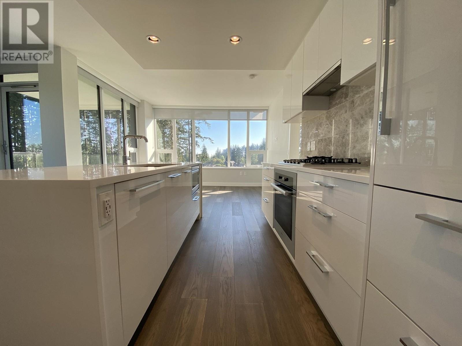 Listing Picture 22 of 25 : 708 5410 SHORTCUT ROAD, Vancouver / 溫哥華 - 魯藝地產 Yvonne Lu Group - MLS Medallion Club Member