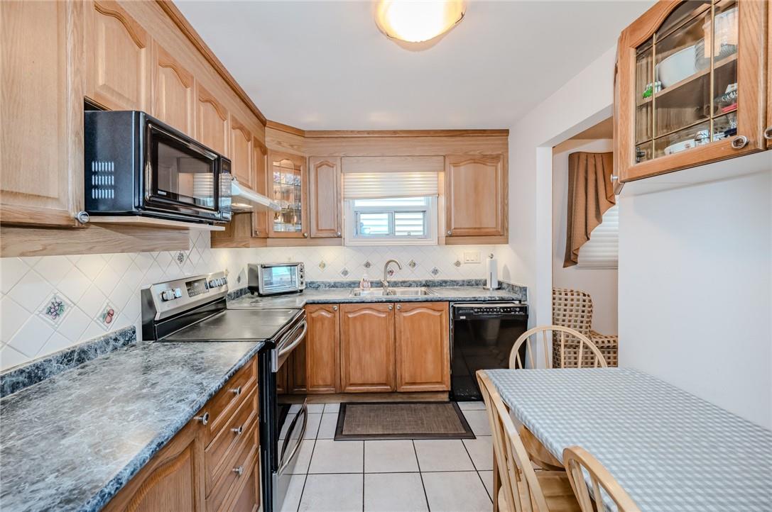 163 Briarwood Avenue, Toronto, Ontario  M9W 6C9 - Photo 14 - H4205328