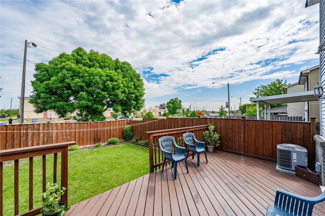 163 Briarwood Avenue, Toronto, Ontario  M9W 6C9 - Photo 33 - H4205328