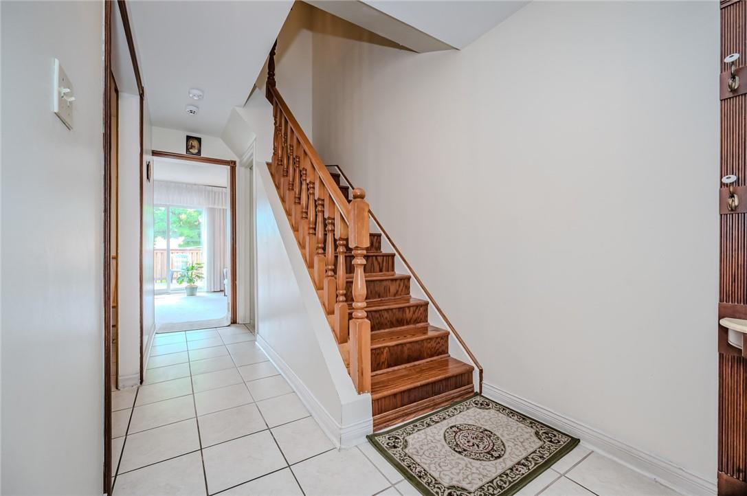 163 Briarwood Avenue, Toronto, Ontario  M9W 6C9 - Photo 6 - H4205328
