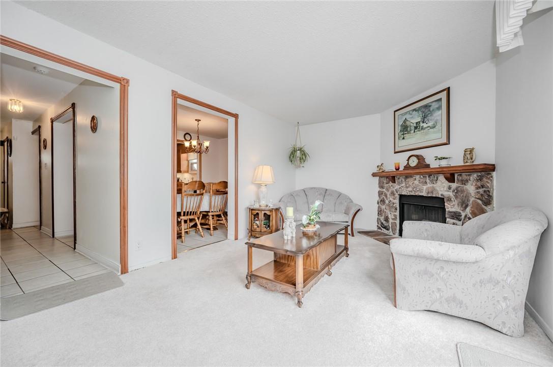 163 Briarwood Avenue, Toronto, Ontario  M9W 6C9 - Photo 8 - H4205328