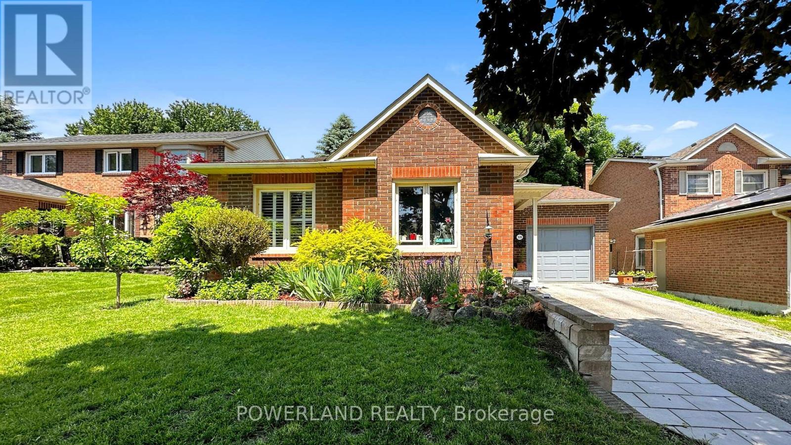 320 JOHN BOWSER CRESCENT, newmarket (glenway estates), Ontario