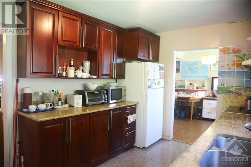 738 Manitou Drive, Ottawa, Ontario  K2A 3C7 - Photo 11 - 1408897