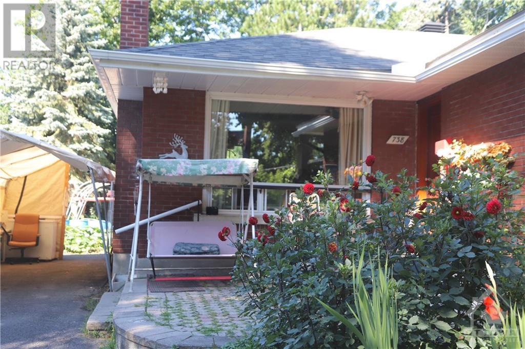 738 Manitou Drive, Ottawa, Ontario  K2A 3C7 - Photo 4 - 1408897