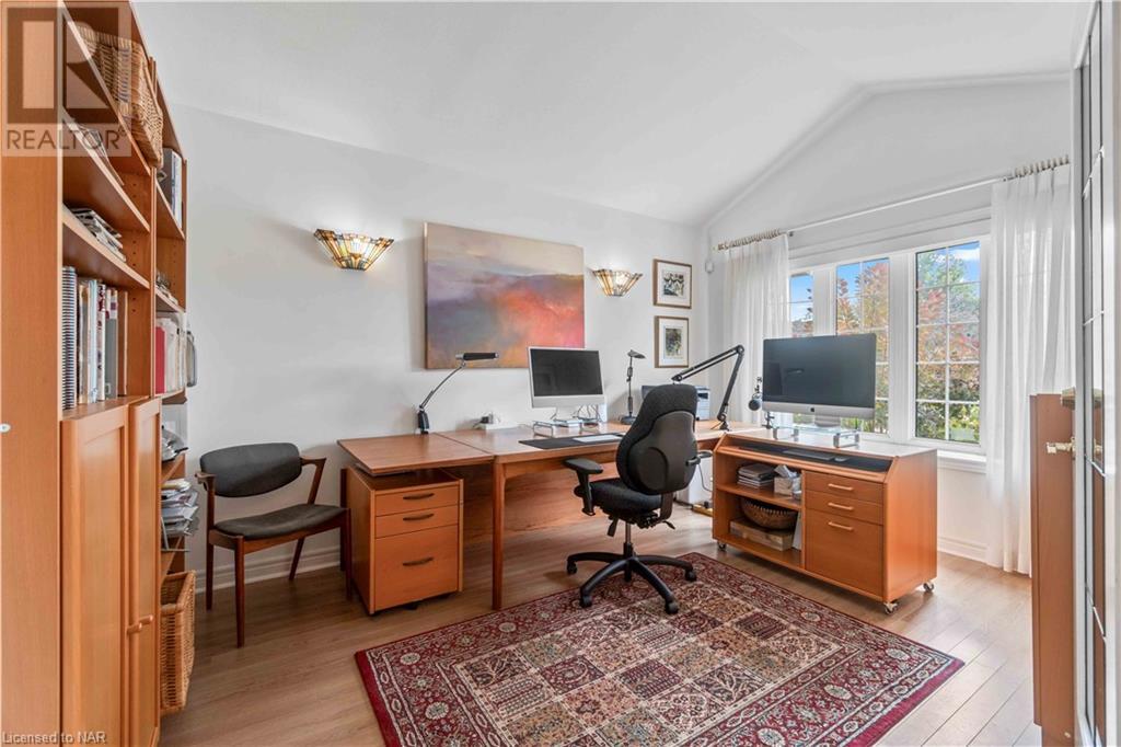 47 Stonegate Place, Fonthill, Ontario  L0S 1E3 - Photo 3 - 40638550