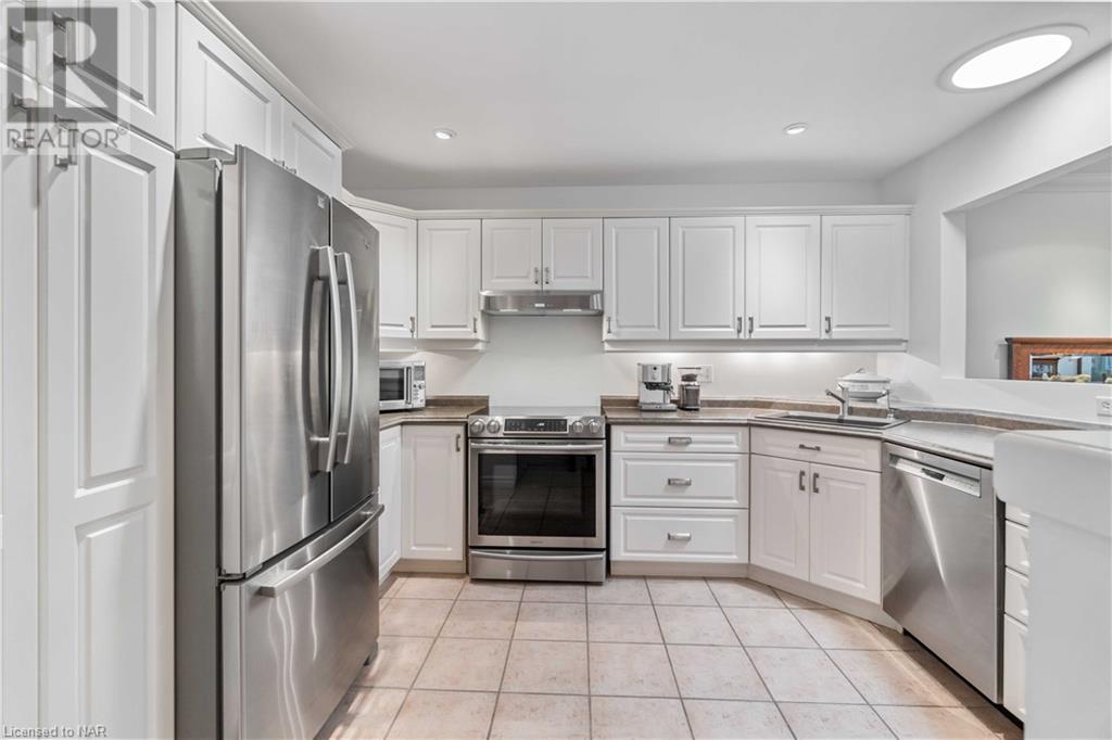 47 Stonegate Place, Fonthill, Ontario  L0S 1E3 - Photo 9 - 40638550