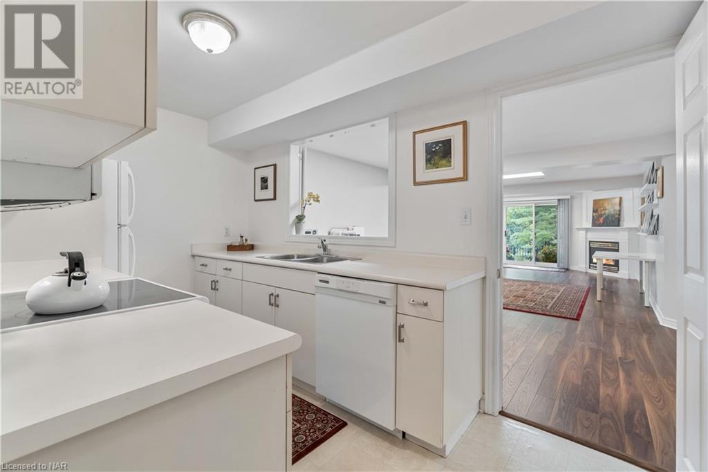 47 Stonegate Place, Fonthill, Ontario  L0S 1E3 - Photo 32 - 40638550