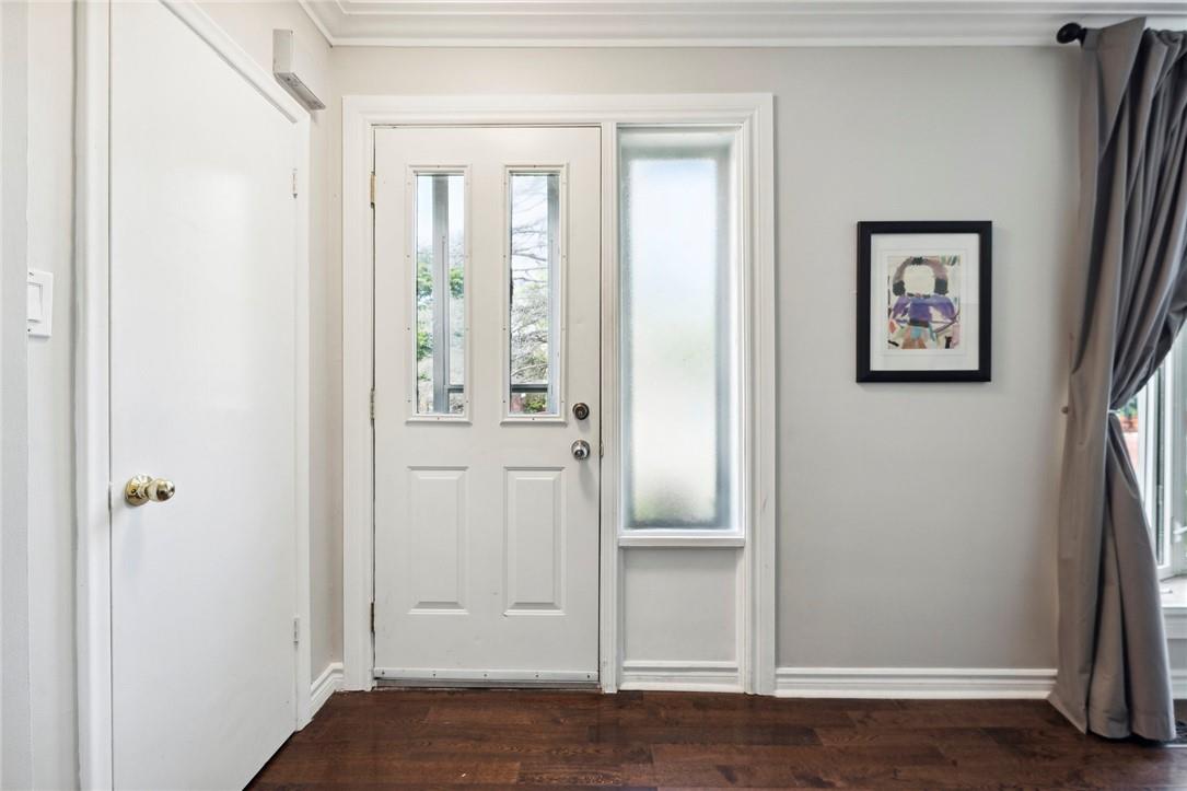 426 Delrex Boulevard, Georgetown, Ontario  L7G 4C7 - Photo 3 - H4205329