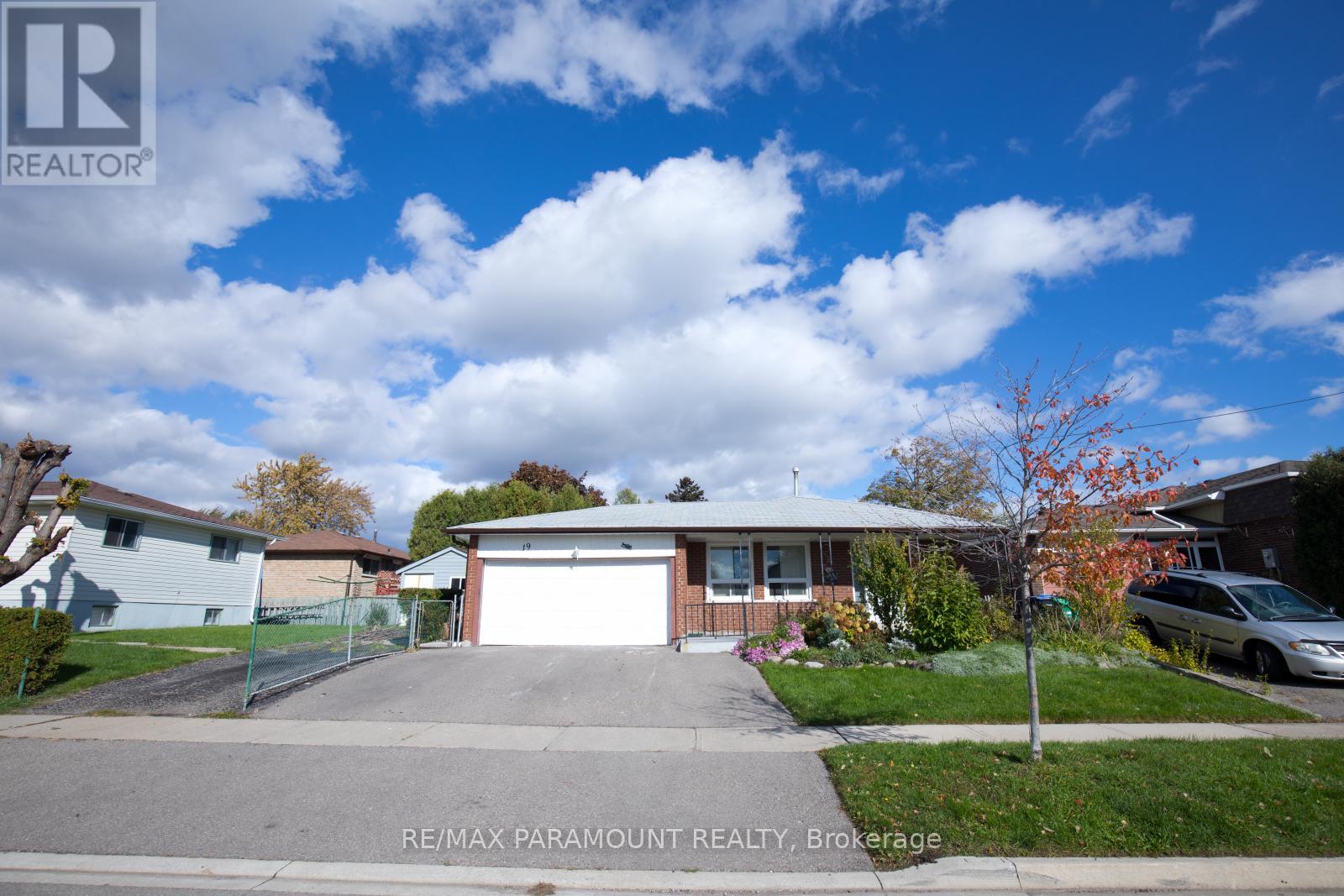 Upper - 19 Horne Drive, Brampton (Brampton North), Ontario  L6V 2V1 - Photo 1 - W9294429