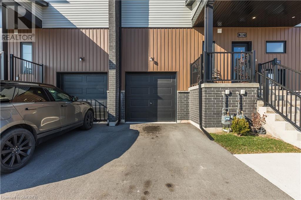 6591 Montrose Road Unit# 202, Niagara Falls, Ontario  L2H 1M3 - Photo 3 - 40639411