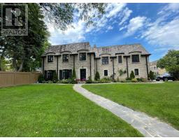 2 CHADWICK AVENUE, toronto (forest hill south), Ontario