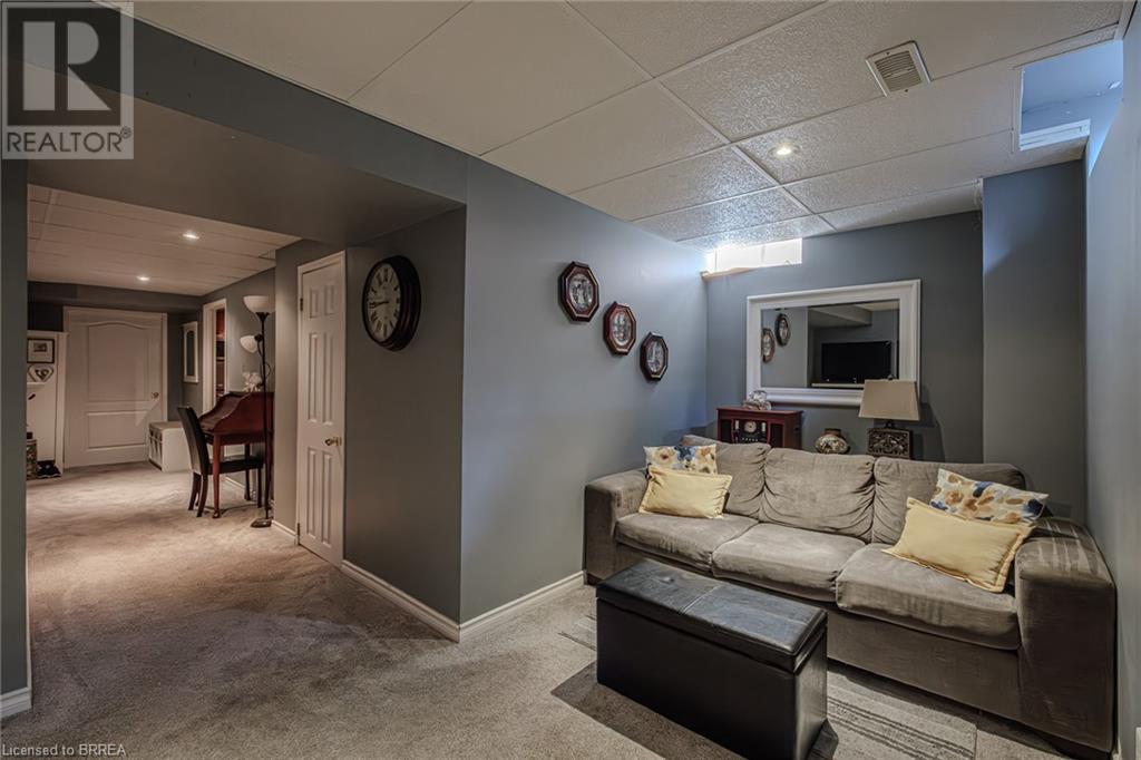 32 Avedisian Street, Brantford, Ontario  N3T 0B6 - Photo 16 - 40630410