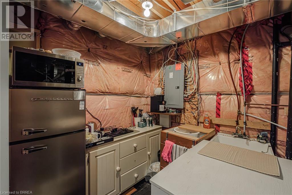 32 Avedisian Street, Brantford, Ontario  N3T 0B6 - Photo 21 - 40630410