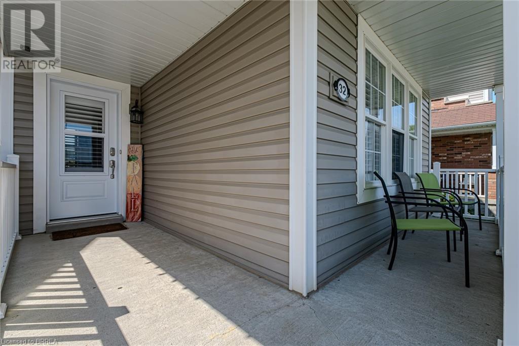 32 Avedisian Street, Brantford, Ontario  N3T 0B6 - Photo 35 - 40630410